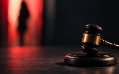 Un homme et deux femmes condamnés à des peines fermes aménagées sous bracelet électronique pour proxénétisme aggravé